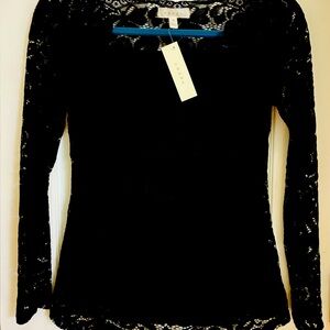 Adiva Black and White Fitted Blouse